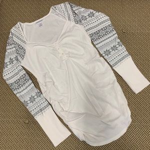 XS long sleeve tee by Motherhood Maternity